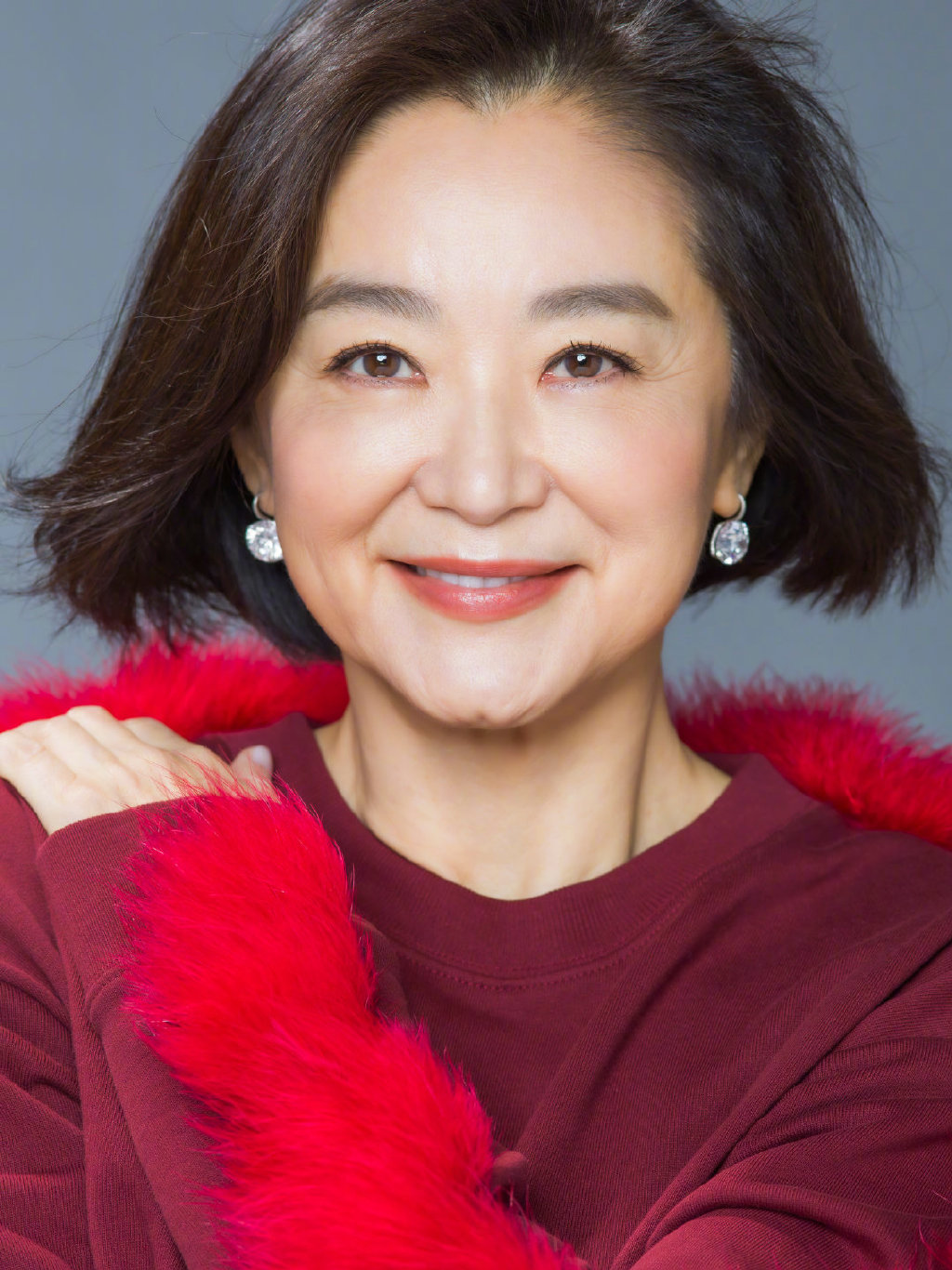 林青霞大年初一晒美照拜年粉丝求姐姐娶我她3字真性情回应