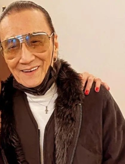 85岁谢贤现身聚会获影帝精神十足唐鹤德与张国荣经纪人罕同框