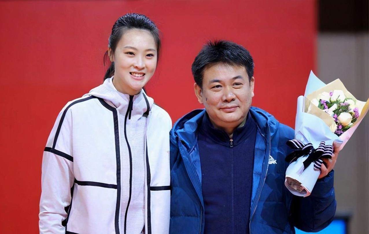 郎平接班人出炉！时隔3206天，中国女排官宣新1任主教练：蔡斌！休闲区蓝鸢梦想 - Www.slyday.coM