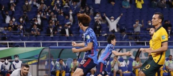 12强赛4队晋级,国足提前锁定前五,狂甩越南8分,与日澳争附加赛休闲区蓝鸢梦想 - Www.slyday.coM 12强赛4队晋级,国足提前锁定前五,狂甩越南8分,与日澳争附加赛休闲区蓝鸢梦想 - Www.slyday.coM