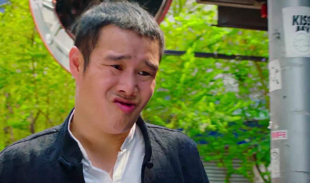 放弃了小品的小沈阳，春节陪女儿看电影，离开赵本山，他回不去了休闲区蓝鸢梦想 - Www.slyday.coM