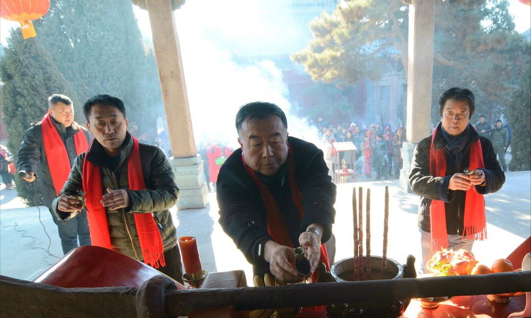 大年初四“迎财神”吃折箩，财神怎么迎，折箩怎么吃？很多人不懂休闲区蓝鸢梦想 - Www.slyday.coM