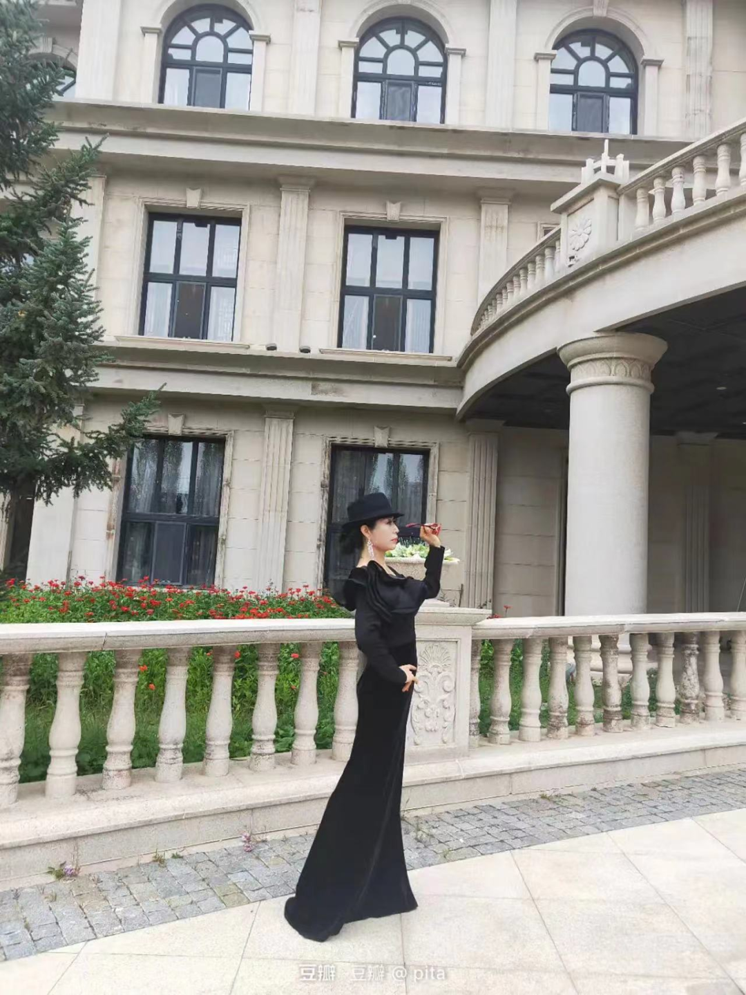 这就是“叔圈顶流”吗？80岁大爷的身材穿搭也太好了吧！休闲区蓝鸢梦想 - Www.slyday.coM