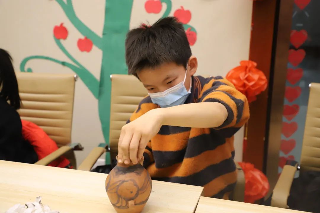 【请到临夏来过年 这里年味不一般】读诗词、做彩陶、说文物......和青少年们在州博物馆里过大年休闲区蓝鸢梦想 - Www.slyday.coM