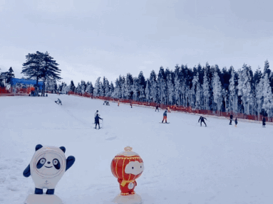 温暖过年嘉游赣丨飞雪迎春到，春节喜气来！休闲区蓝鸢梦想 - Www.slyday.coM