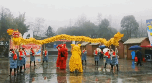 温暖过年嘉游赣丨飞雪迎春到，春节喜气来！休闲区蓝鸢梦想 - Www.slyday.coM