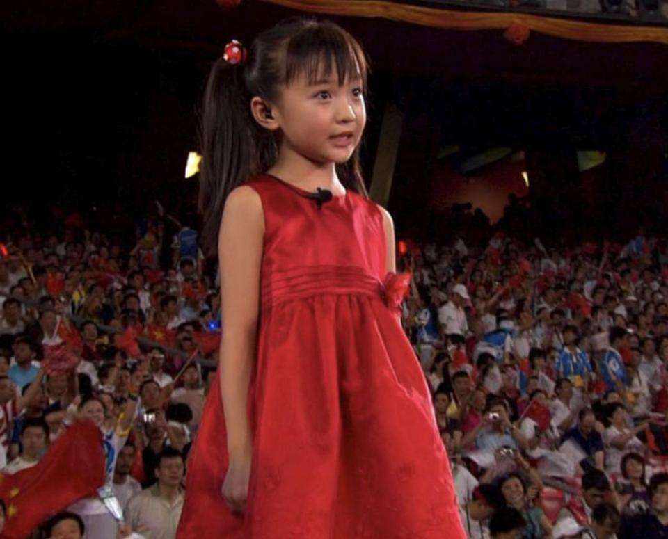 08年是林妙可,今年是他!张艺谋太懂中国人的浪漫:从独唱到独奏休闲区蓝鸢梦想 - Www.slyday.coM 08年是林妙可,今年是他!张艺谋太懂中国人的浪漫:从独唱到独奏休闲区蓝鸢梦想 - Www.slyday.coM