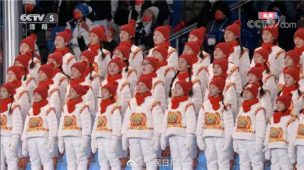 一起向未来！十佳设计师丁洁在鸟巢与孩子们“虎头虎脑”迎冬奥休闲区蓝鸢梦想 - Www.slyday.coM