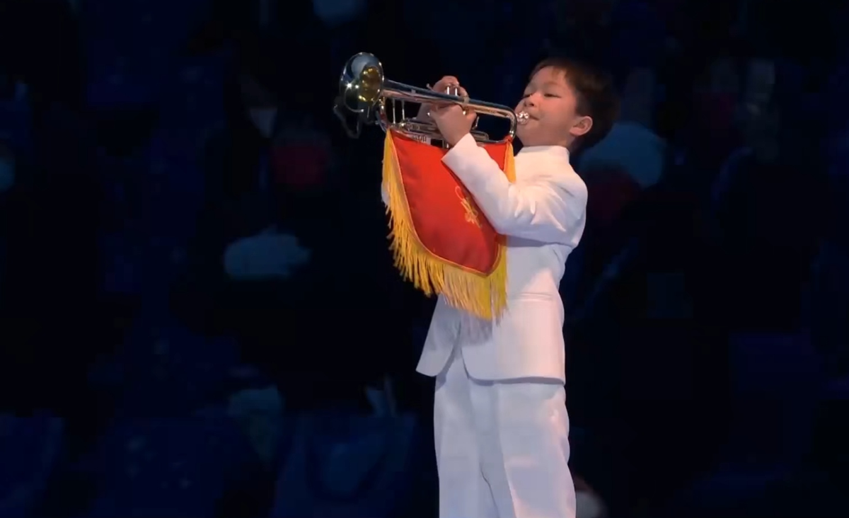 08年是林妙可,今年是他!张艺谋太懂中国人的浪漫:从独唱到独奏休闲区蓝鸢梦想 - Www.slyday.coM 08年是林妙可,今年是他!张艺谋太懂中国人的浪漫:从独唱到独奏休闲区蓝鸢梦想 - Www.slyday.coM