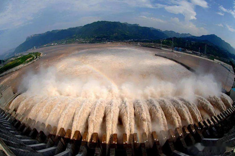 蓄水近20年三峡大坝泥沙问题严重中国是怎么处理的