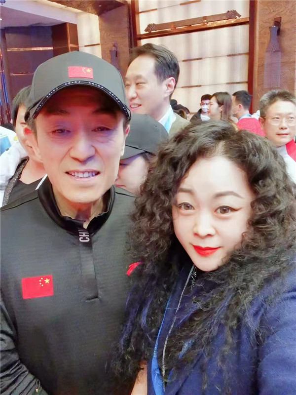 一起向未来！十佳设计师丁洁在鸟巢与孩子们“虎头虎脑”迎冬奥休闲区蓝鸢梦想 - Www.slyday.coM