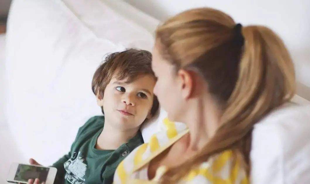 有儿子的家庭,妈妈要允许他做这件事情,娃将来会“出类拔萃”休闲区蓝鸢梦想 - Www.slyday.coM 有儿子的家庭,妈妈要允许他做这件事情,娃将来会“出类拔萃”休闲区蓝鸢梦想 - Www.slyday.coM