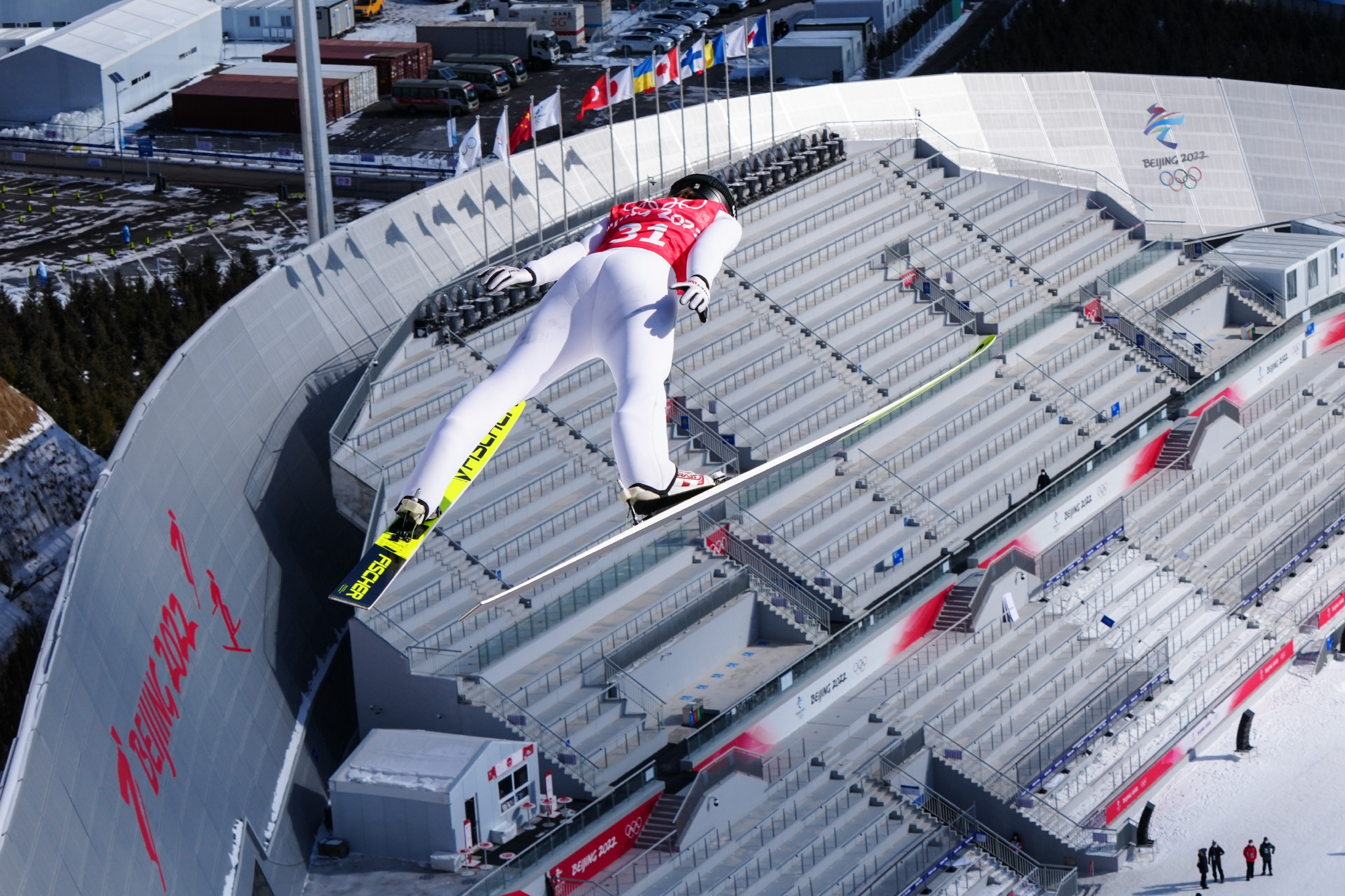 跳台滑雪——女子标准台官方训练第二场举行|新华社|斯洛文尼亚|北京