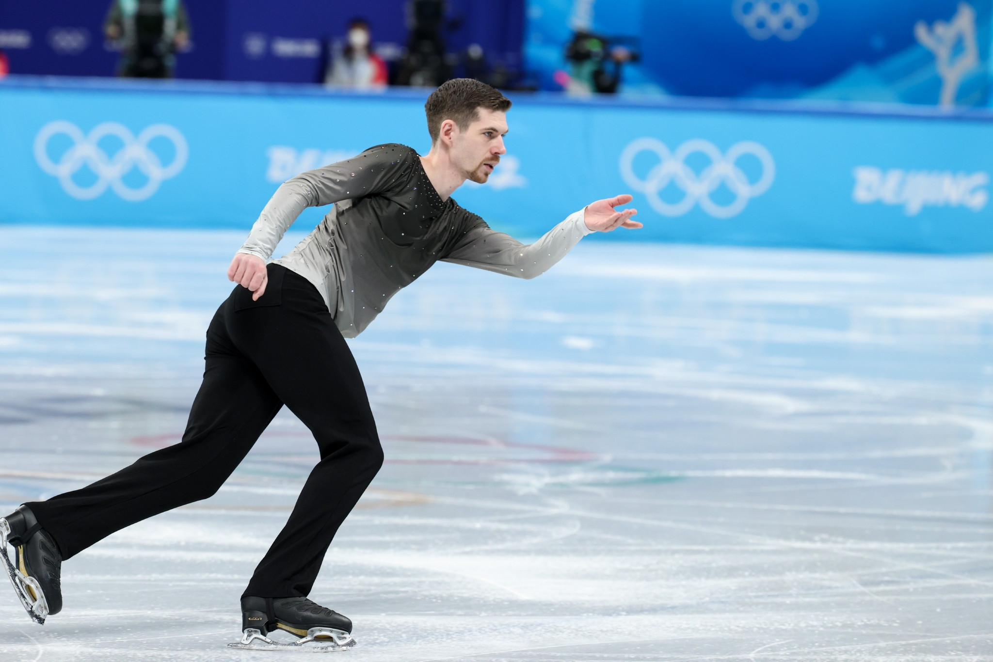 花样滑冰——团体赛：男子单人滑短节目赛况休闲区蓝鸢梦想 - Www.slyday.coM