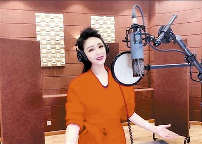 本报讯(记者高丽)正月初二,天津音乐学院女高音歌唱家杨倩参加了2022