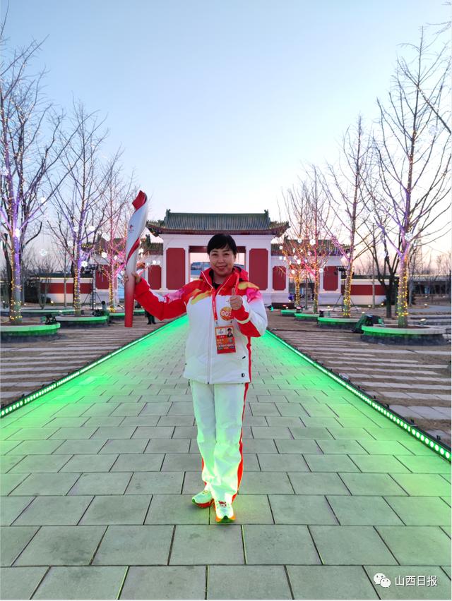 冬奥会火炬手韩利萍：工匠精神的“火炬”也要一棒接一棒传下去休闲区蓝鸢梦想 - Www.slyday.coM