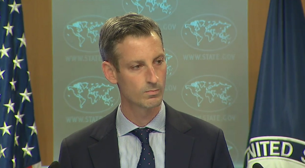 美国务院声称俄罗斯为“入侵”乌克兰捏造视频，美联社记者当场质疑：没证据休闲区蓝鸢梦想 - Www.slyday.coM