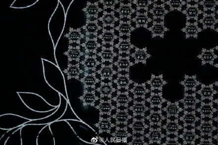 张艺谋太懂中国人的浪漫了！休闲区蓝鸢梦想 - Www.slyday.coM