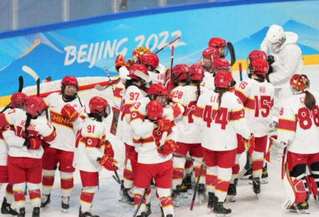 中国女冰闪耀冬奥会！门将眼泪不止，洋帅：很开心成为中国一份子休闲区蓝鸢梦想 - Www.slyday.coM