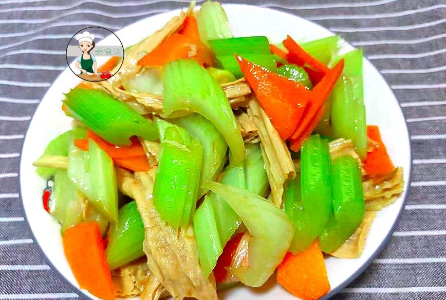 大年初五迎财神,5种“迎财菜”记得吃,接福纳财,财源滚滚来休闲区蓝鸢梦想 - Www.slyday.coM 大年初五迎财神,5种“迎财菜”记得吃,接福纳财,财源滚滚来休闲区蓝鸢梦想 - Www.slyday.coM