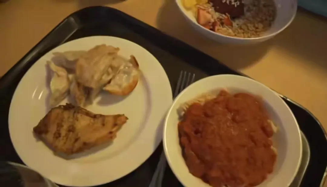 哈佛学生真实一天Vlog，点赞爆表，哈佛学霸原来是这样的！休闲区蓝鸢梦想 - Www.slyday.coM