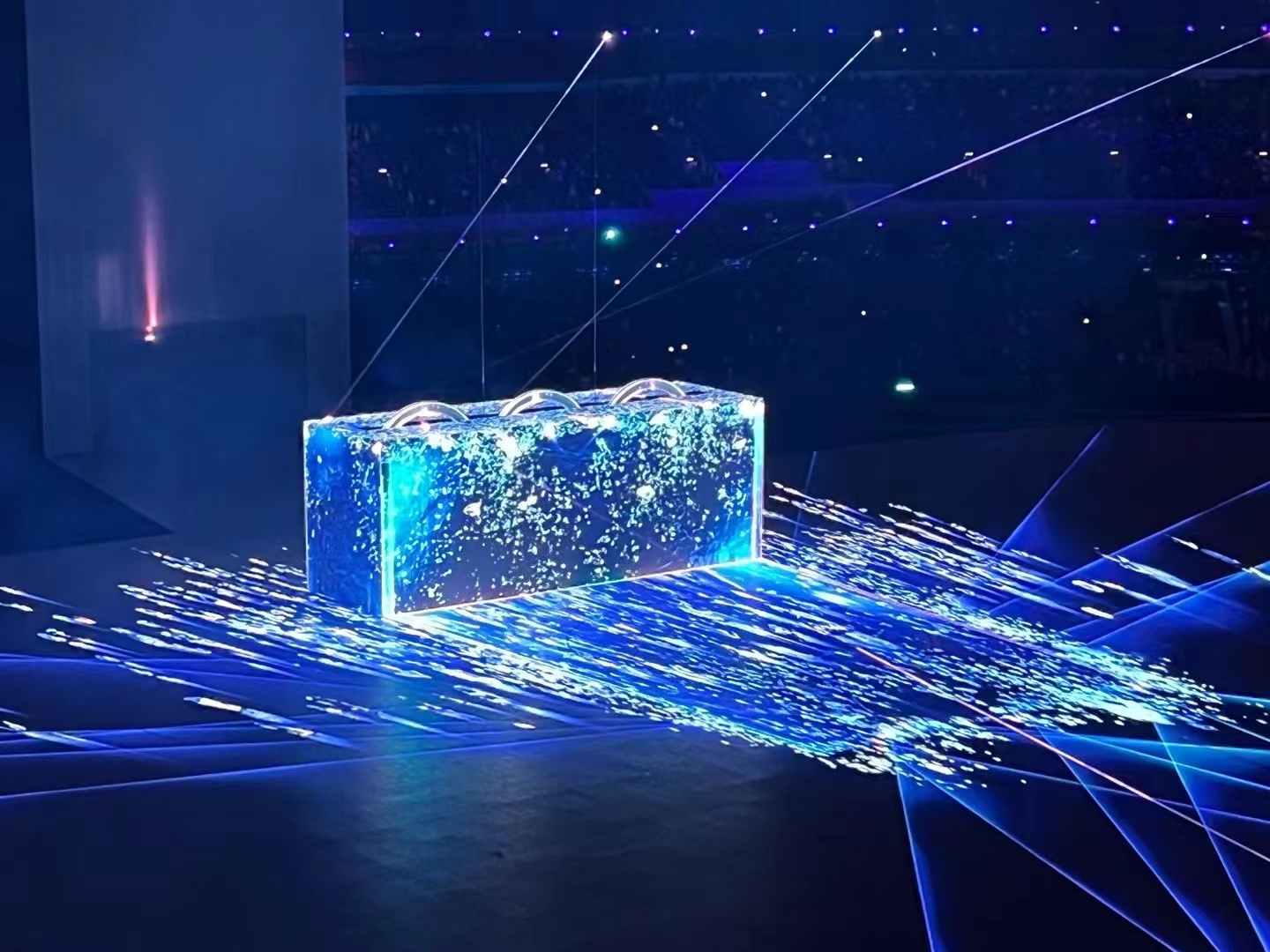 数字科技+美学创新 北京冬奥会开幕式点亮世界最大地屏休闲区蓝鸢梦想 - Www.slyday.coM