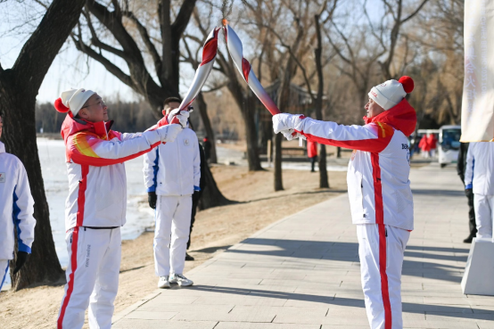 中国联通火炬手合影中国联通火炬手合影供稿:连欣编辑:王欢 赵烁 叶曜