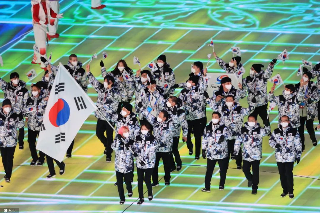 2022冬奥会开幕式休闲区蓝鸢梦想 - Www.slyday.coM