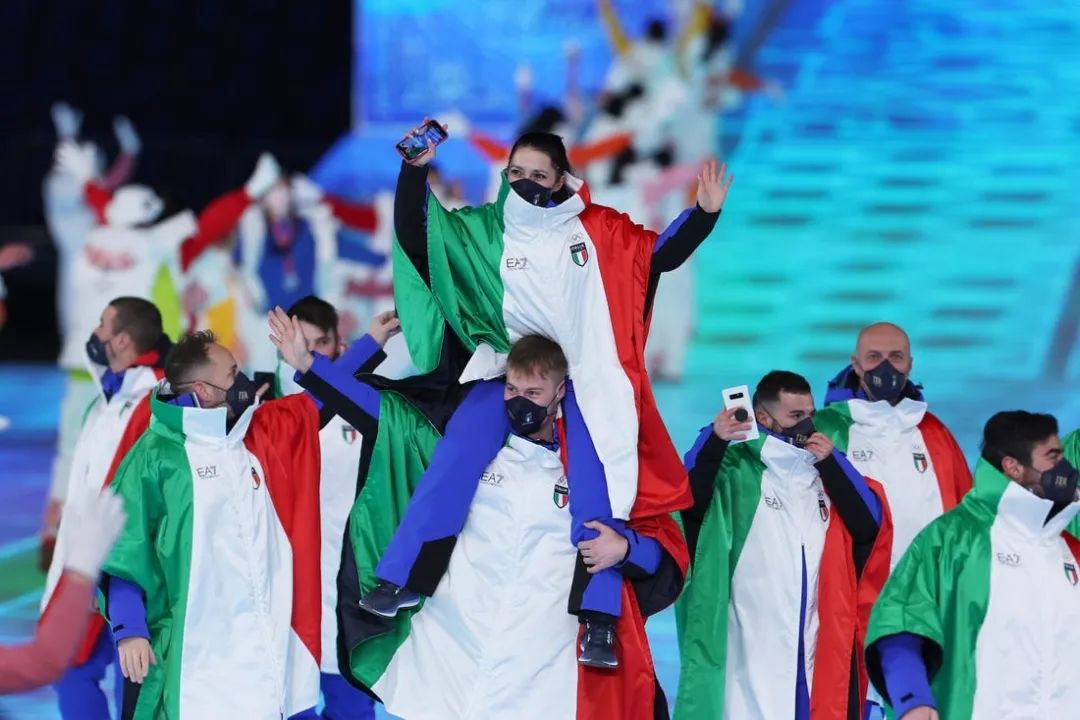 2022冬奥会开幕式休闲区蓝鸢梦想 - Www.slyday.coM