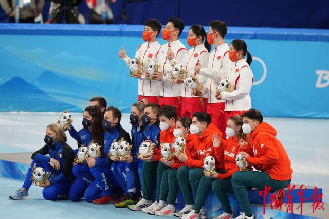 短道速滑混合团体接力夺冠！多图直击北京冬奥会中国队首金诞生休闲区蓝鸢梦想 - Www.slyday.coM