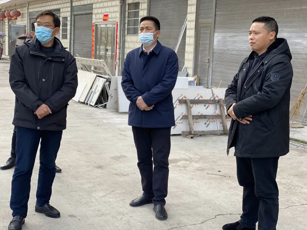 大年初五吴喜波深入乡镇街道督查农村人居环境整治工作