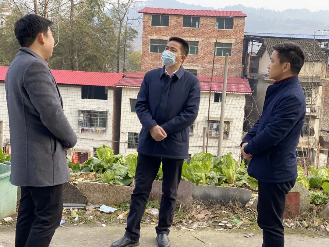 大年初五吴喜波深入乡镇街道督查农村人居环境整治工作