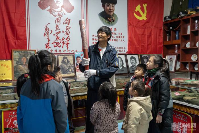 农民奥运火炬手杨广和为2022年中国冬奥会加油休闲区蓝鸢梦想 - Www.slyday.coM