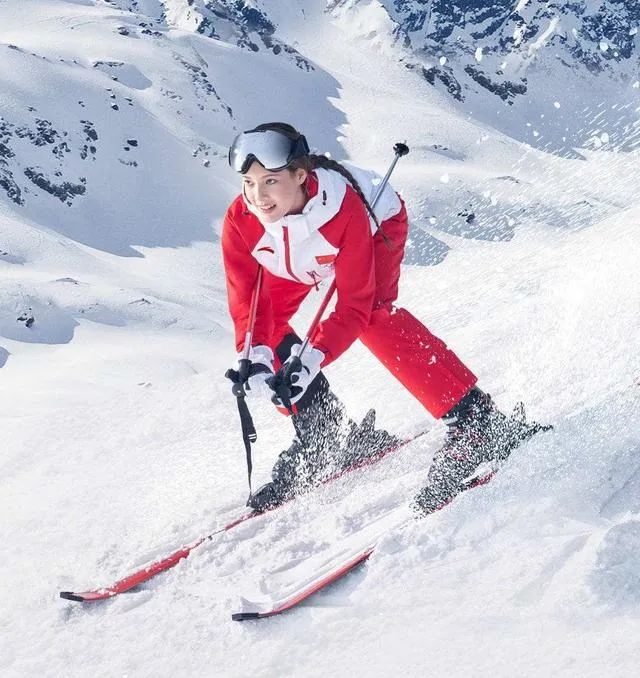 刚刚！2022北京冬奥会首金诞生！休闲区蓝鸢梦想 - Www.slyday.coM