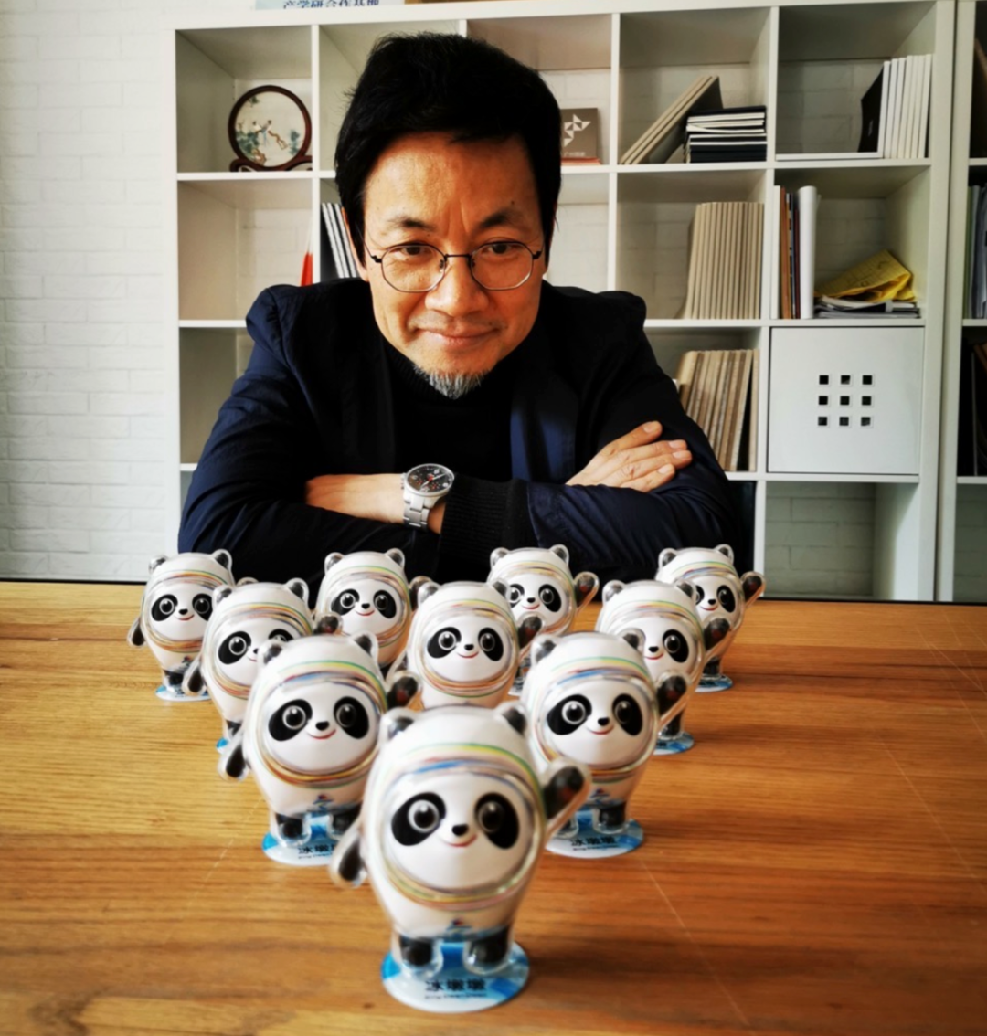 新晋顶流，一墩难求！这合照也太让人羡慕了休闲区蓝鸢梦想 - Www.slyday.coM