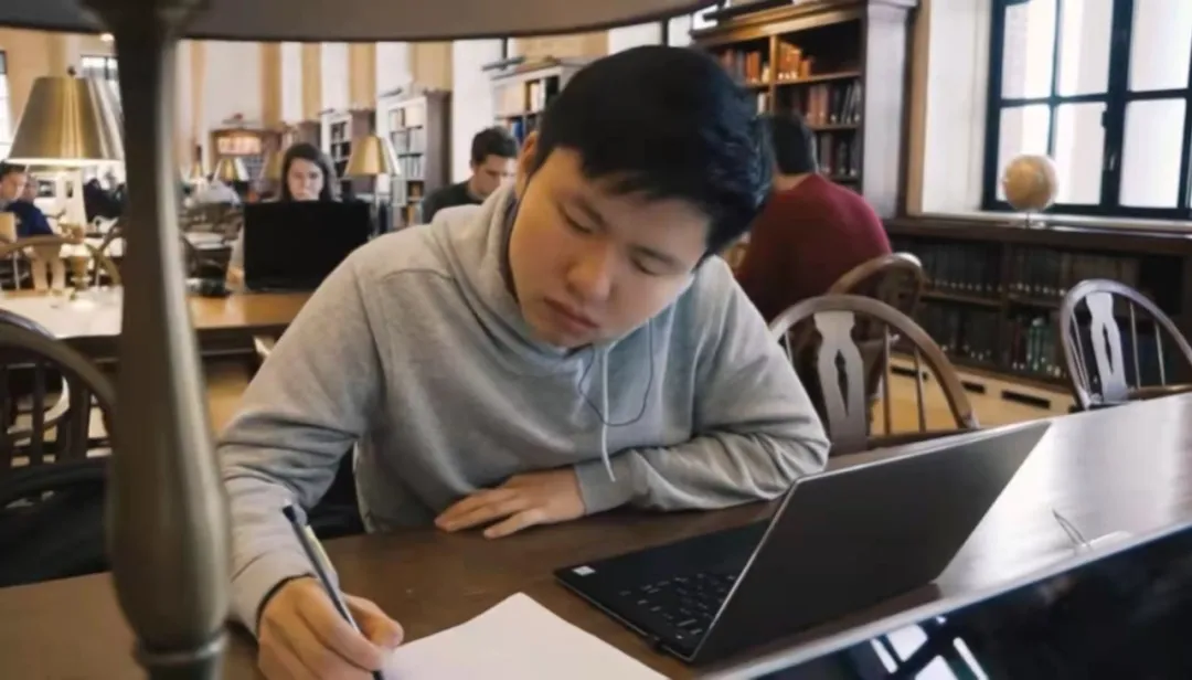 哈佛学生真实一天Vlog，点赞爆表，哈佛学霸原来是这样的！休闲区蓝鸢梦想 - Www.slyday.coM