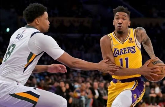 湖人打破纪录，蒙克成意外之喜，他的复苏才是湖人最大的收获休闲区蓝鸢梦想 - Www.slyday.coM