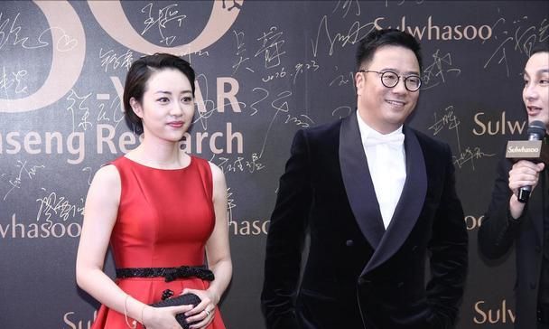 星三代张龄心晒娃暴露隐婚老公20多年你侬我侬羡煞旁人