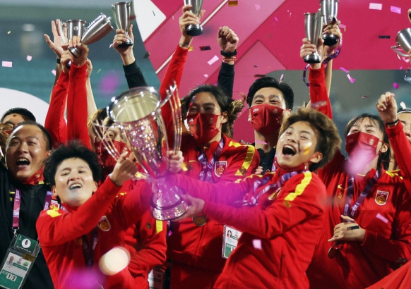 让2追3！女足绝地反击，韩国队心态有点崩，再次见证女足精神休闲区蓝鸢梦想 - Www.slyday.coM