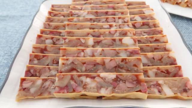 春节年夜饭必吃的猪头焖子东北特色做法比皮冻好吃还简单
