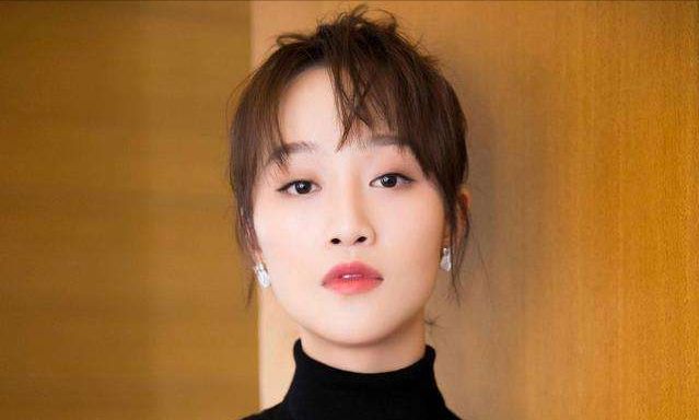 真名媛蓝盈莹:标准富二代却凹奋斗人设,与孙俪、徐帆是好友?休闲区蓝鸢梦想 - Www.slyday.coM 真名媛蓝盈莹:标准富二代却凹奋斗人设,与孙俪、徐帆是好友?休闲区蓝鸢梦想 - Www.slyday.coM