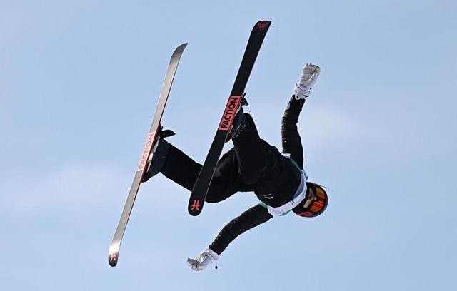 谷爱凌被质疑营销过多年初一现身首钢大跳台她准备好了