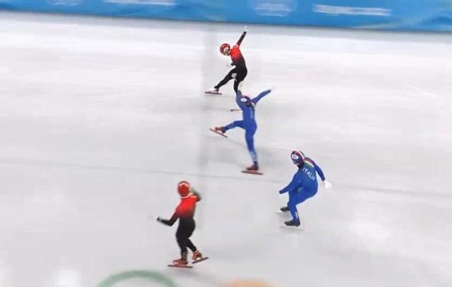 中国队首金诞生！上演大逆转，武大靖握拳怒吼庆祝，王濛激情解说休闲区蓝鸢梦想 - Www.slyday.coM