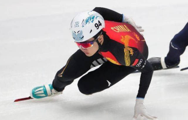 冬奥会短道速滑战况!中国队创纪录拿第1,韩国队摔倒,有人抢跑休闲区蓝鸢梦想 - Www.slyday.coM 冬奥会短道速滑战况!中国队创纪录拿第1,韩国队摔倒,有人抢跑休闲区蓝鸢梦想 - Www.slyday.coM