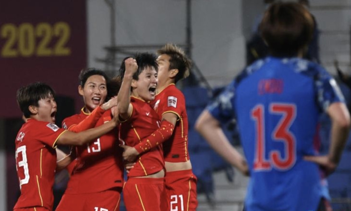 好消息！王霜伤愈复出，中国女足剑指冠军，韩国3人在英超踢球休闲区蓝鸢梦想 - Www.slyday.coM