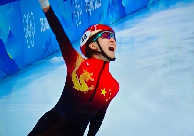 韩国首轮游,美国犯规!中国队夺首金,人民日报+央视+新华社发声休闲区蓝鸢梦想 - Www.slyday.coM 韩国首轮游,美国犯规!中国队夺首金,人民日报+央视+新华社发声休闲区蓝鸢梦想 - Www.slyday.coM