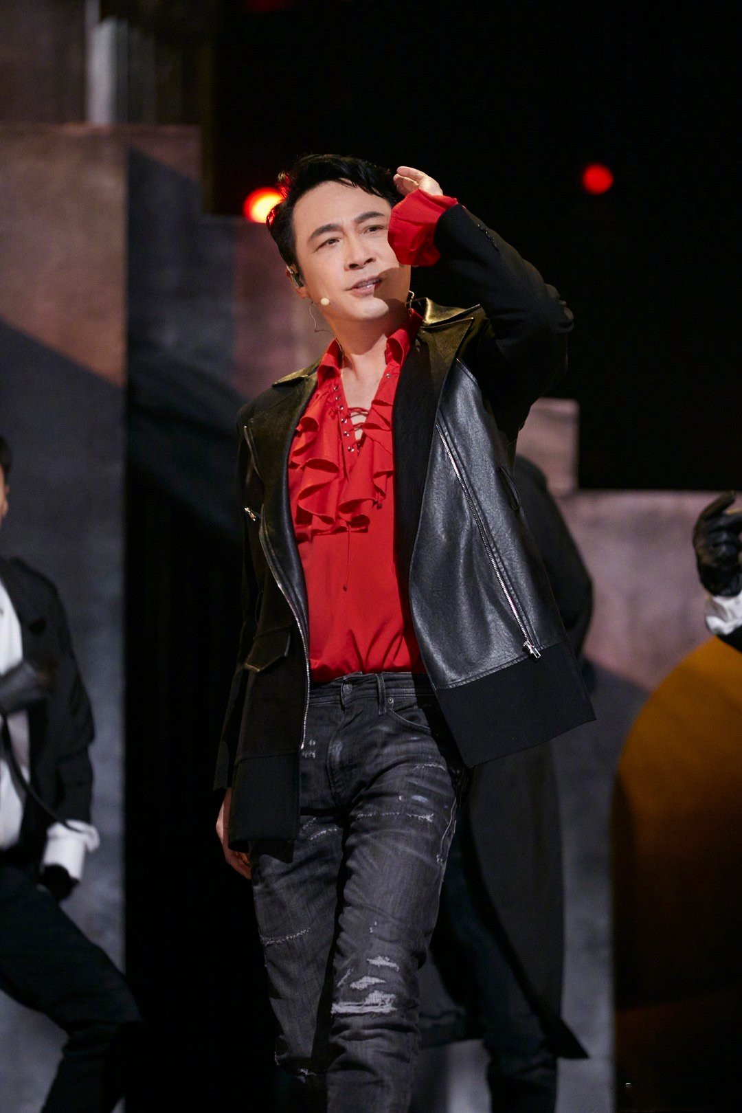 张卫健在《追光吧》夺冠,没有了金星和郑某,节目变得不好看了?休闲区蓝鸢梦想 - Www.slyday.coM 张卫健在《追光吧》夺冠,没有了金星和郑某,节目变得不好看了?休闲区蓝鸢梦想 - Www.slyday.coM