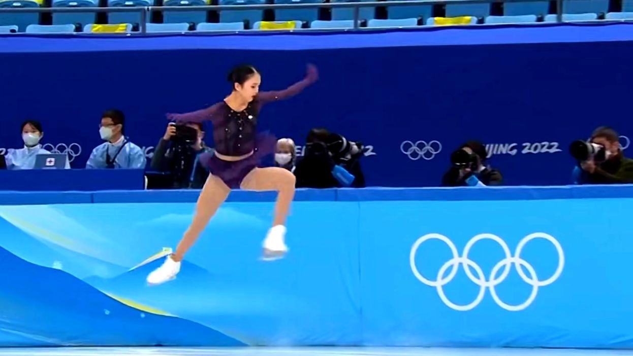 花滑短节目朱易倒数第一，空跳+摔倒拿47分！瓦里耶娃破90分大关休闲区蓝鸢梦想 - Www.slyday.coM