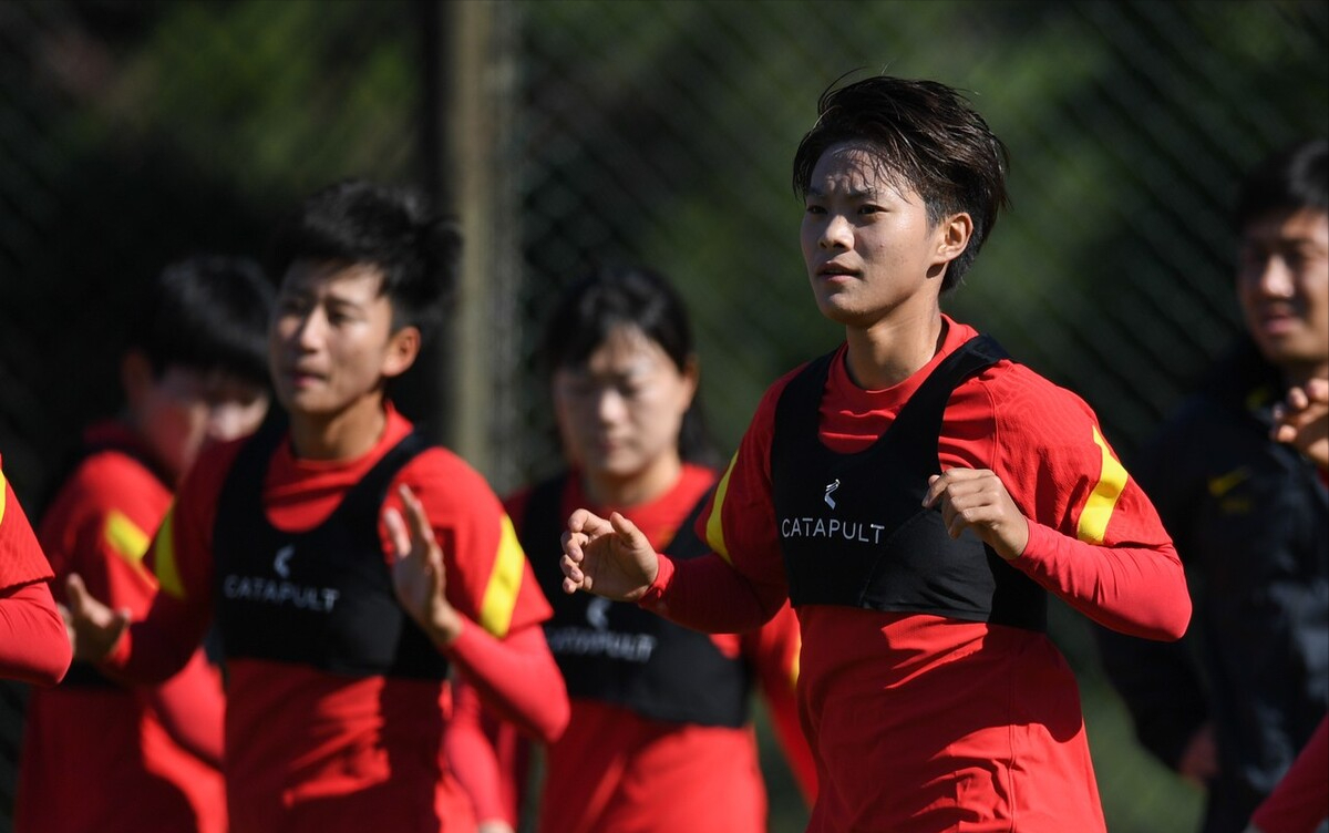 CCTV5直播，中国女足变阵战韩国 水庆霞田忌赛马，双核携手复出休闲区蓝鸢梦想 - Www.slyday.coM