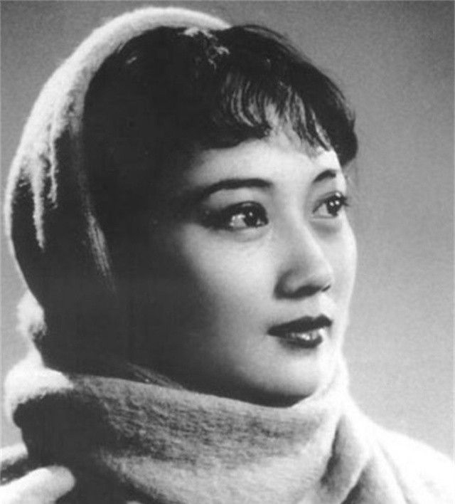 王晓棠无数60后心中白月光经历丧子丧夫88岁依旧优雅坚强